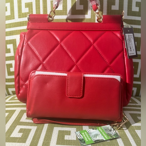 NWT! SOLD! Badgley Mischka Diamond Quilted Studded Red Crossbody & Wristlet - Picture 2 of 10